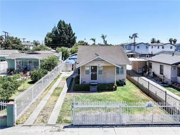 430 E 104th ST, Los Angeles, CA 90003