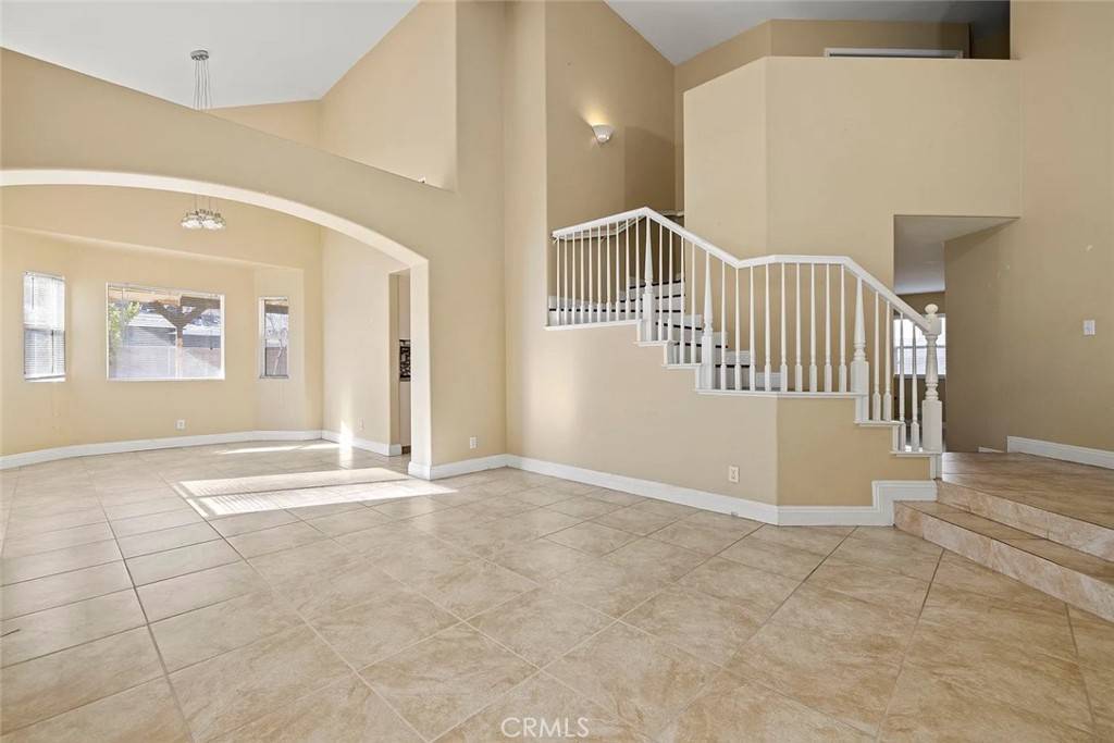 Lancaster, CA 93535,43939 Glenraven RD
