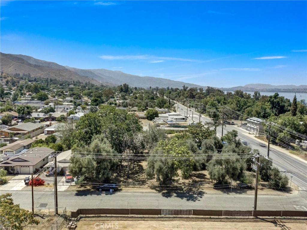 Lake Elsinore, CA 92530,6 Grand