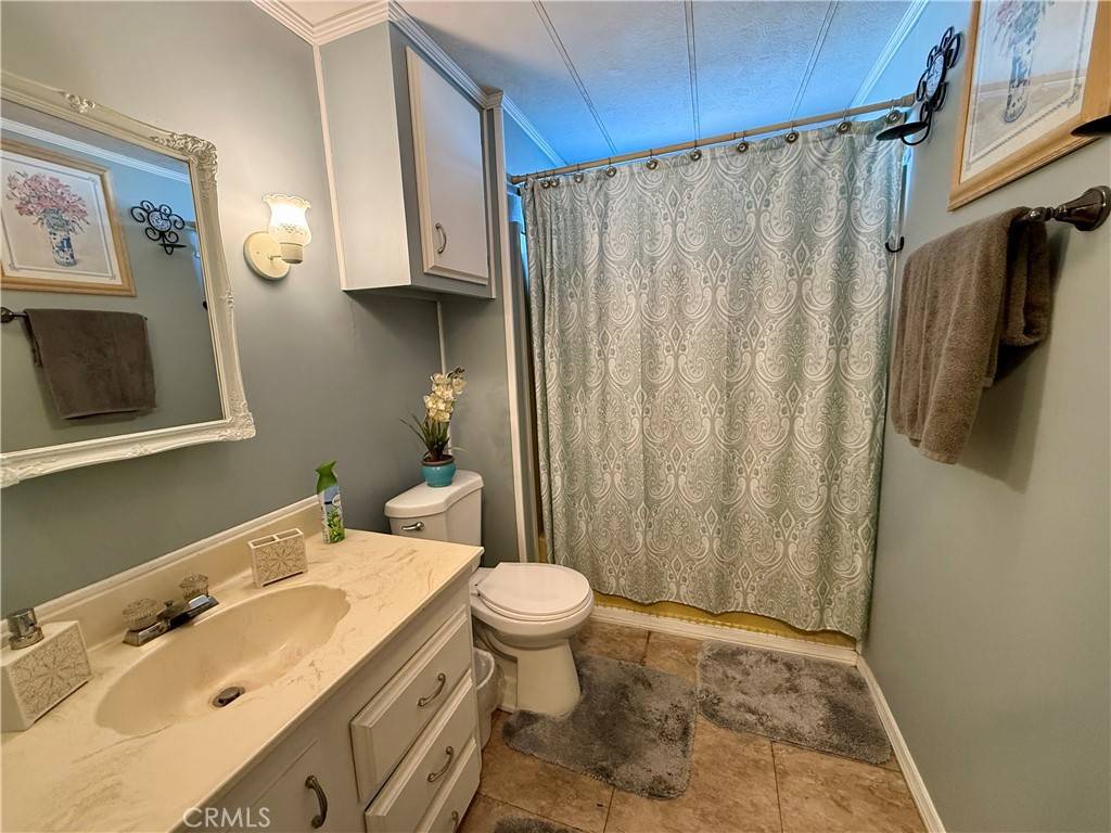 La Verne, CA 91750,2755 Arrow Hwy #111