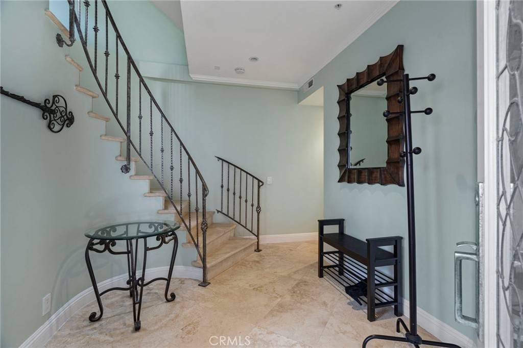 Huntington Beach, CA 92648,1314 Pacific Coast HWY #D
