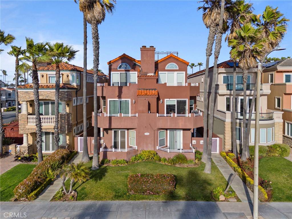 Huntington Beach, CA 92648,1314 Pacific Coast HWY #D