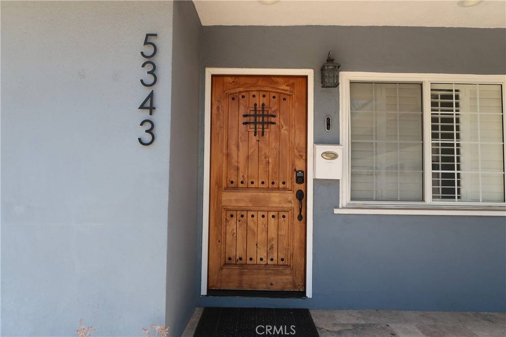 South Gate, CA 90280,5343 Almira Rd