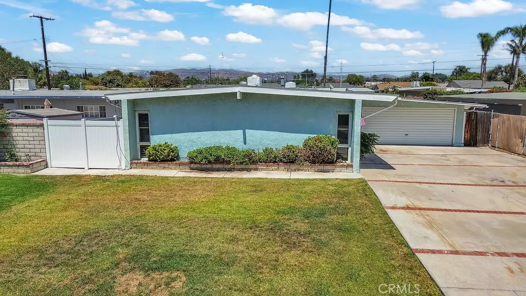 Whittier, CA 90605,14033 Oval Dr.