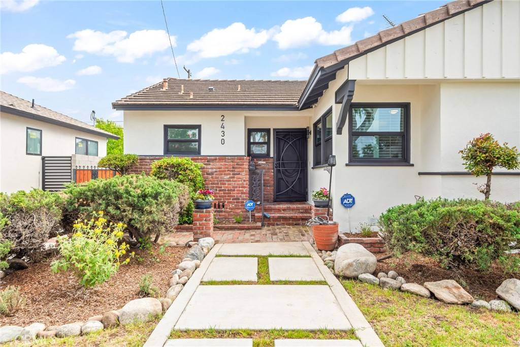 Inglewood, CA 90303,2430 Van Wick ST