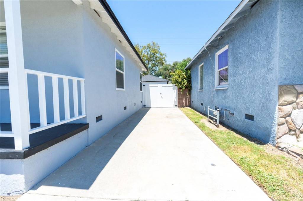 Lakewood, CA 90713,5855 Daneland ST