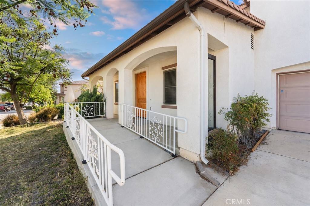 Moreno Valley, CA 92555,27132 Golden Field CT