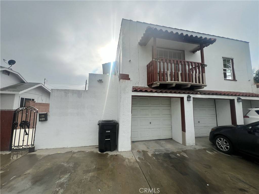 3076 Liberty BLVD, South Gate, CA 90280