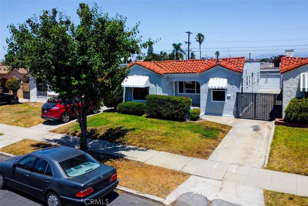 Los Angeles, CA 90047,2049 W 71st ST