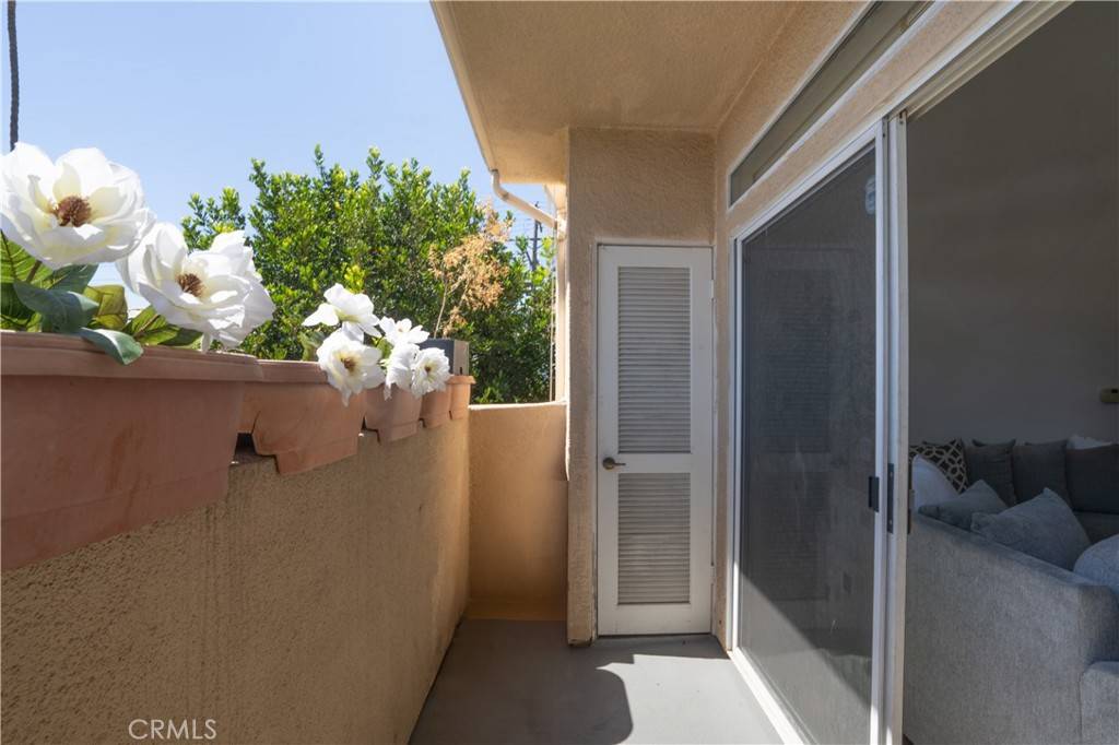 Van Nuys, CA 91401,13801 Oxnard ST #202