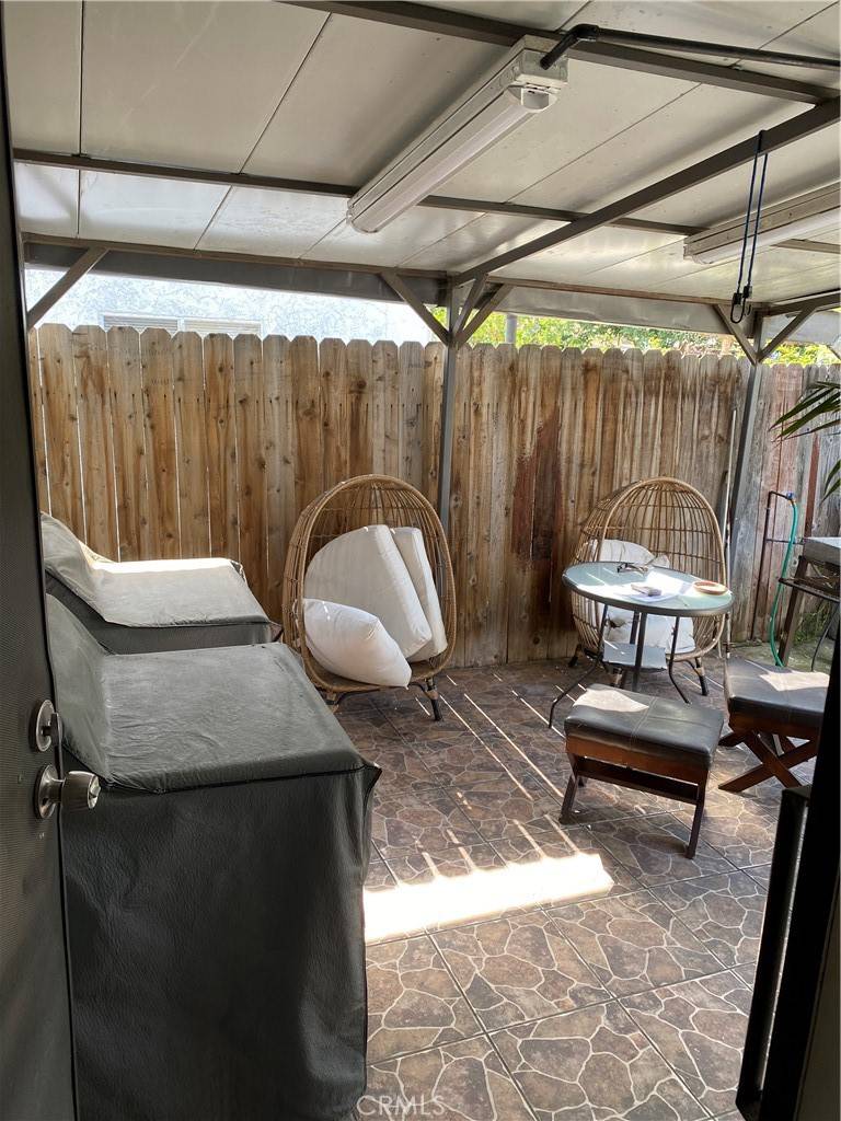 Los Angeles, CA 90003,427 W 92nd ST
