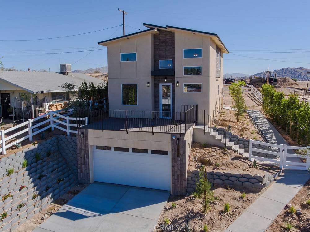 16590 Forrest AVE, Victorville, CA 92395