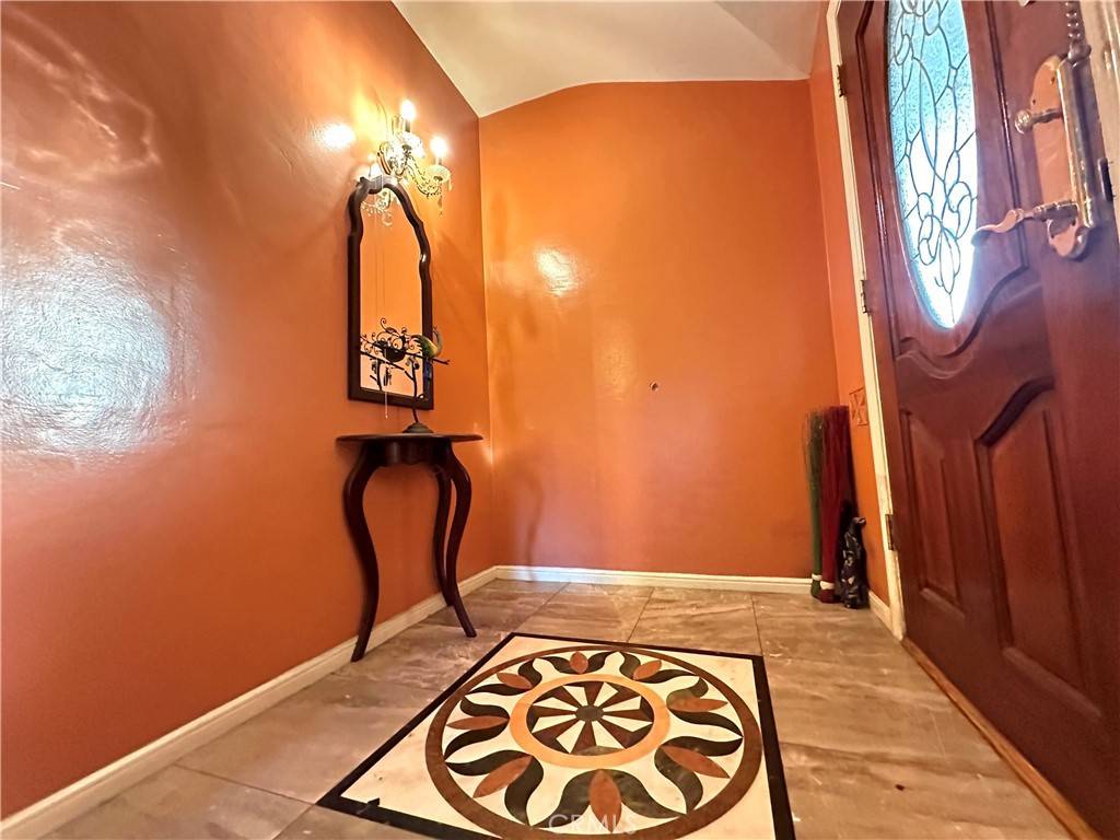 Glendale, CA 91208,1823 Hillside DR