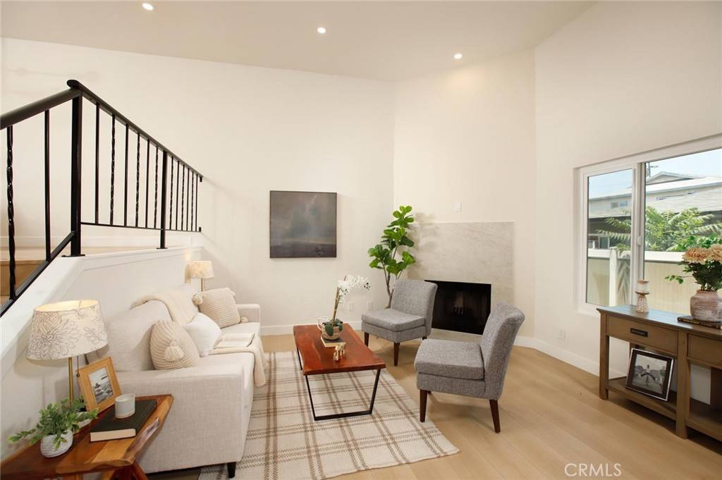 Tujunga, CA 91042,10141 Samoa AVE #25