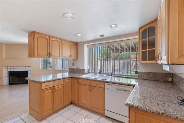 Palmdale, CA 93550,1233 Springline DR