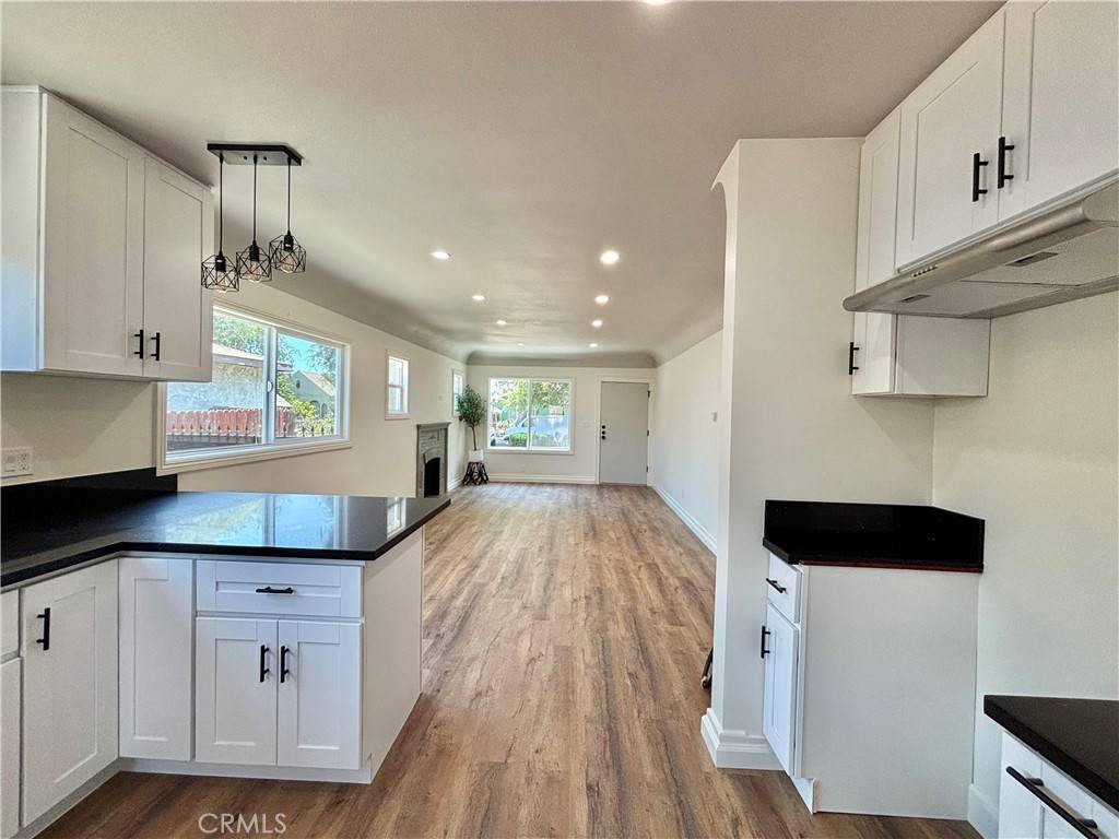 Los Angeles, CA 90044,637 W 105th ST