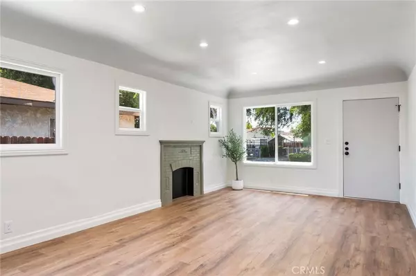 Los Angeles, CA 90044,637 W 105th ST
