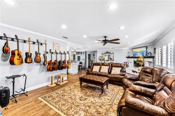 Whittier, CA 90605,8614 California AVE