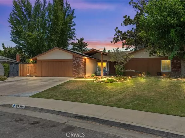 5700 Cochran DR, Bakersfield, CA 93309