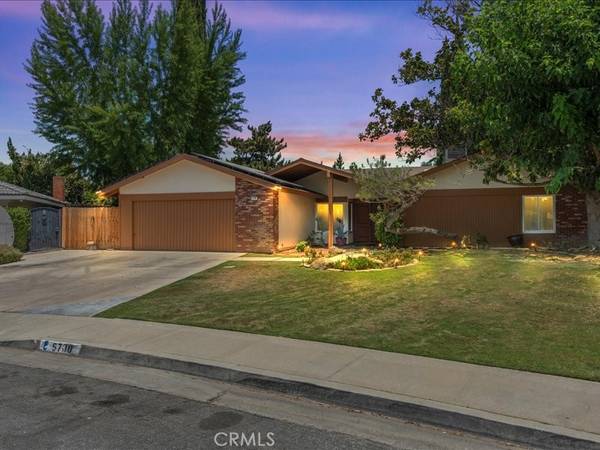 5700 Cochran DR, Bakersfield, CA 93309