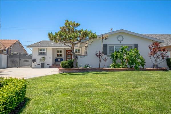 10227 Rives AVE, Downey, CA 90241