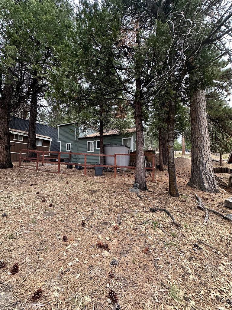 Running Springs, CA 92382,32064 Hunsaker WAY