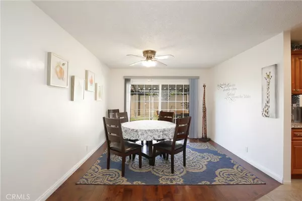 Downey, CA 90242,8743 Parkcliff ST