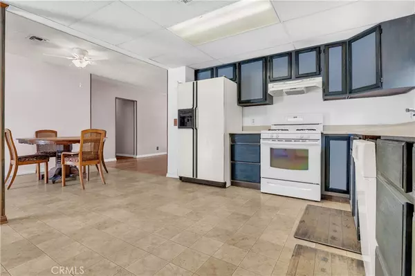 Pico Rivera, CA 90660,9838 Maxine ST