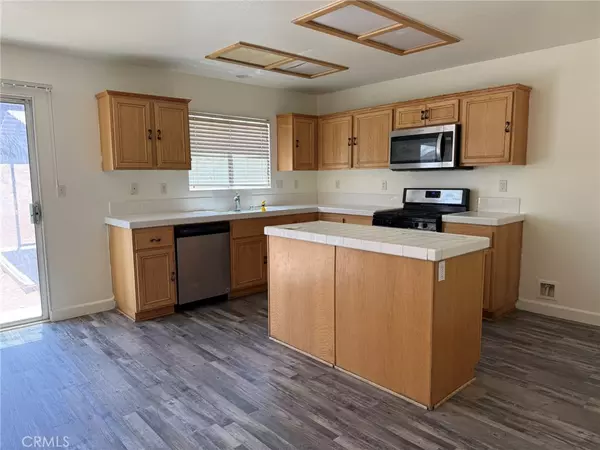 Victorville, CA 92392,11801 Harwood RD
