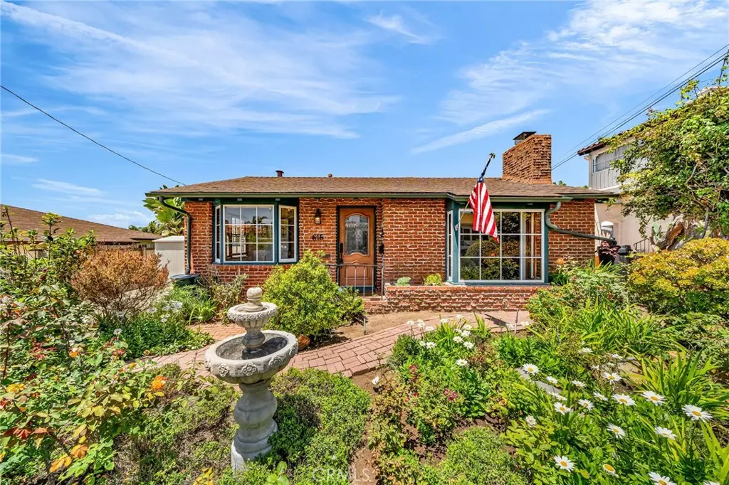 La Jolla, CA 92037,616 Rushville Street