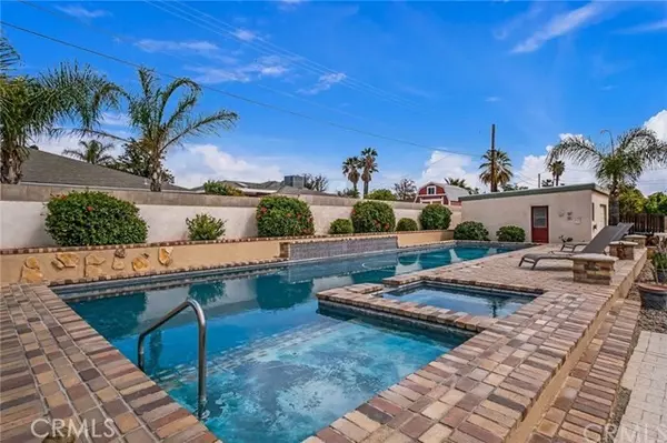 Fontana, CA 92335,9105 Tamarind AVE