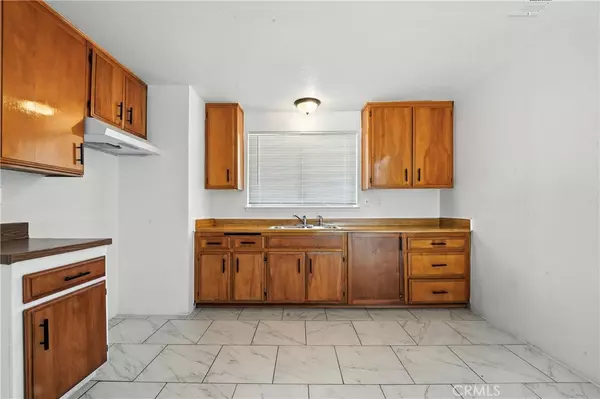 Hesperia, CA 92345,7535 Kenyon AVE