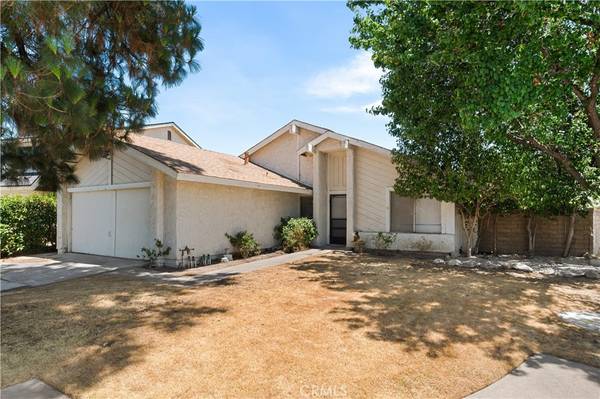 27502 Caraway LN, Saugus, CA 91350