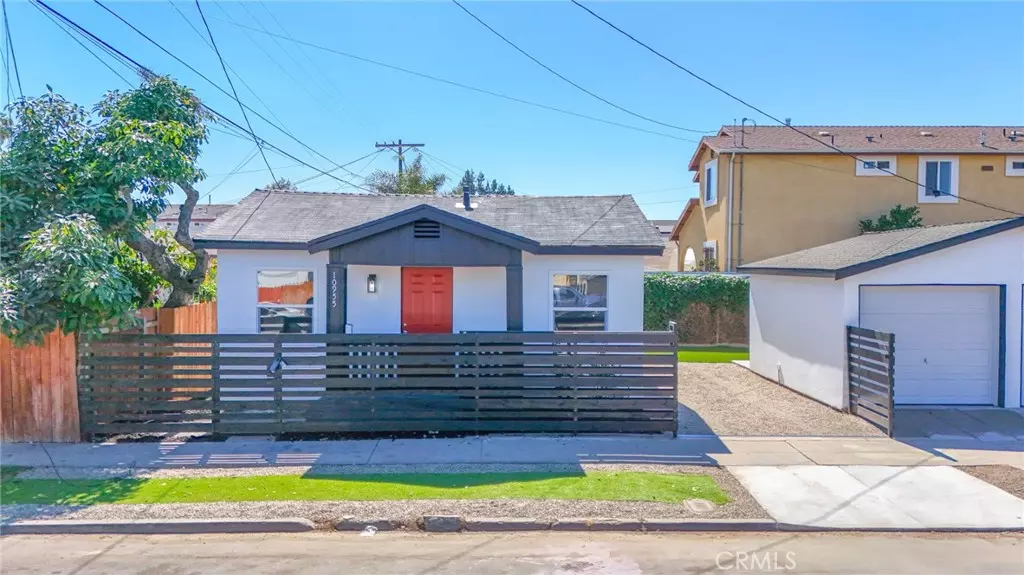 10955 S Spring ST, Los Angeles, CA 90061