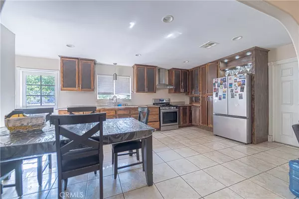 Hesperia, CA 92345,8998 Avocado AVE