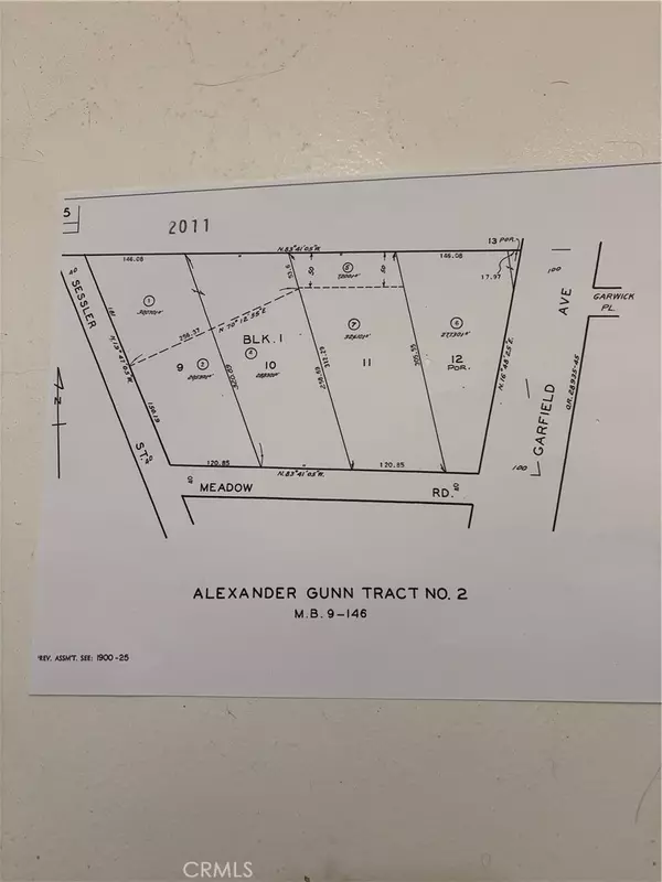 South Gate, CA 90280,10647 Garfield AVE
