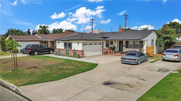 Downey, CA 90241,10829 Cord AVE