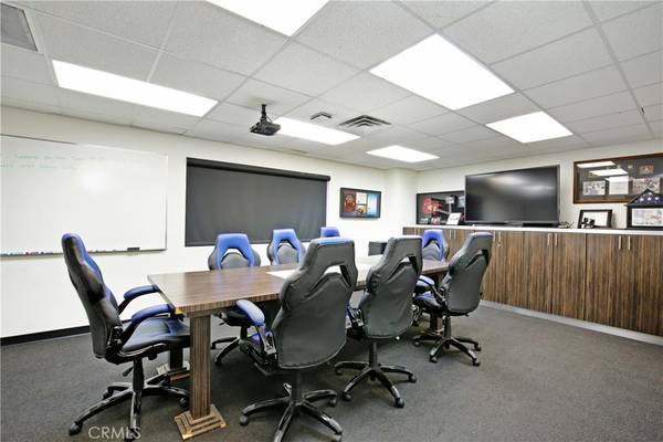 Paramount, CA 90723,8101 Somerset AVE