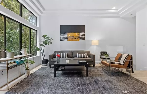 Studio City, CA 91604,11847 Laurelwood DR #105