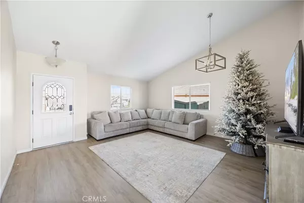 Adelanto, CA 92301,14651 Regent Court