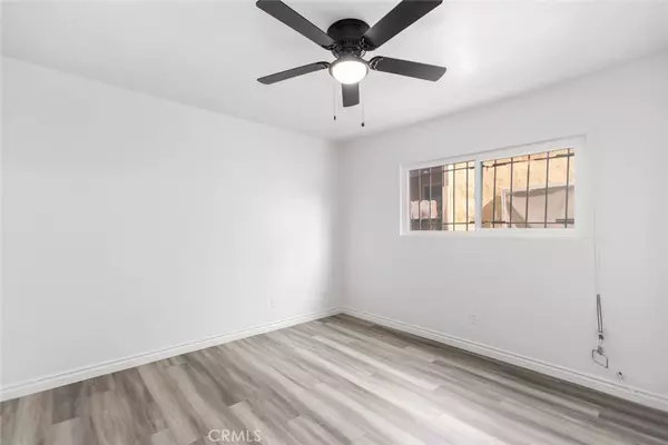 Los Angeles, CA 90044,925 W 76th ST #2