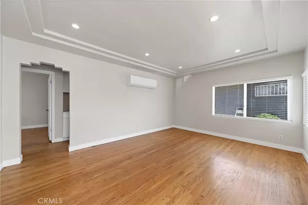Los Angeles, CA 90022,1039 Simmons AVE