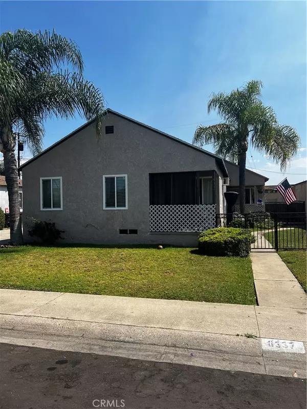 Downey, CA 90241,8337 La Villa ST