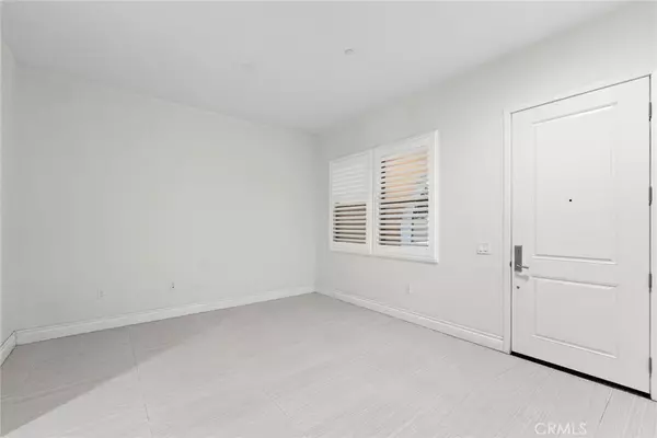 Santa Ana, CA 92704,3810 W Kent Ave #3