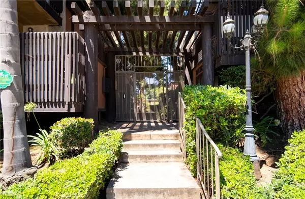 Whittier, CA 90602,7251 Comstock AVE #D