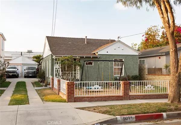 Bellflower, CA 90706,9021 Hegel ST