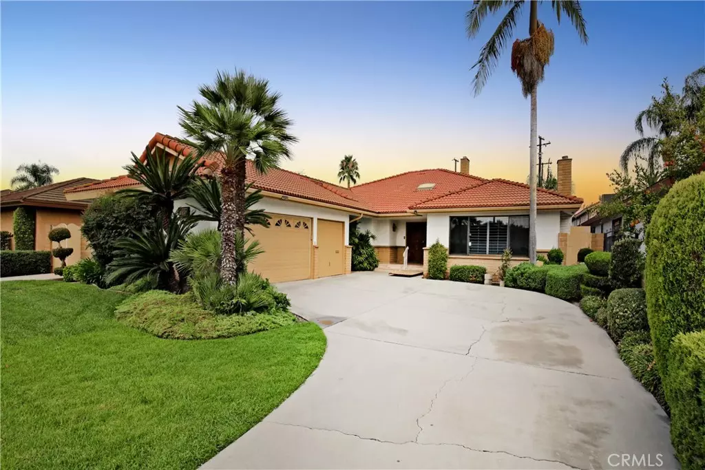 Downey, CA 90242,12113 Julius AVE