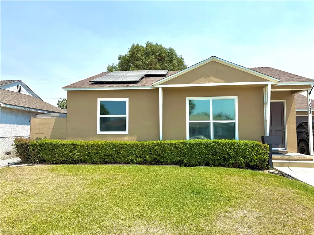 Bellflower, CA 90706,13632 Mcnab AVE