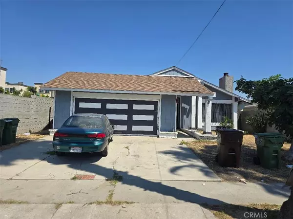 925 W Raymond ST, Compton, CA 90220