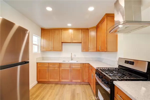 Downey, CA 90241,10524 Myrtle ST